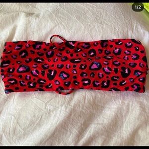 Victoria’s Secret bikini top